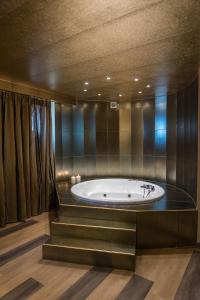 ruby rooms kifisia