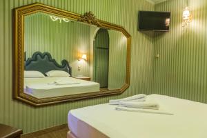 ruby rooms kifisia