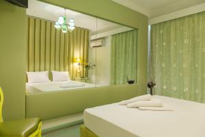 ruby rooms kifisia