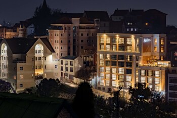 radisson hotel antananarivo waterfront
