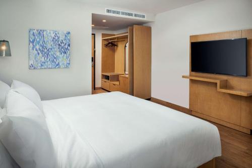 hilton garden inn cancun airport