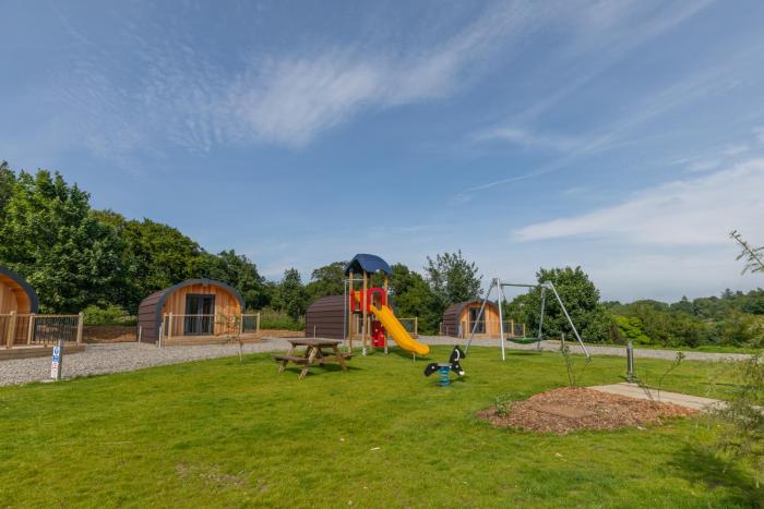 weedingshall lodges