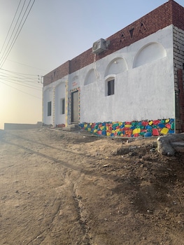 king nubian guest house