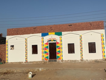 king nubian guest house