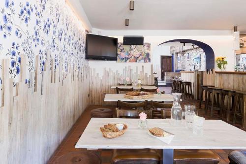 The Strand Inn,New Ross>>Dunmore East,3 star