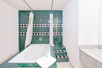 Travelodge By Wyndham Banning Ca Near Casino/Outlet Mall,Cabazon>>Banning,2 star