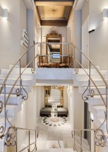 33 Solonos Suites,,1 star