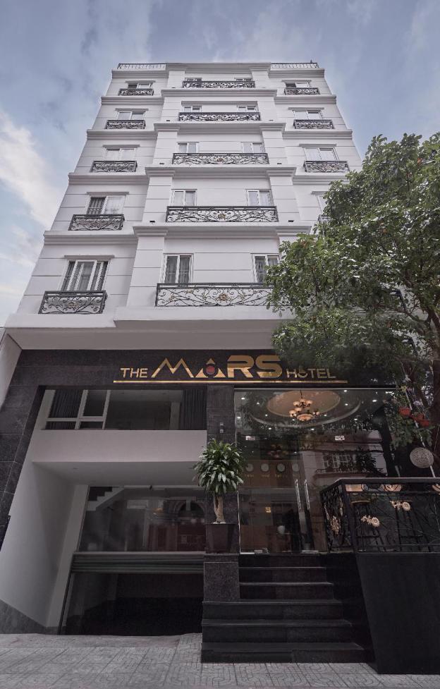 the mars hotel saigon airport