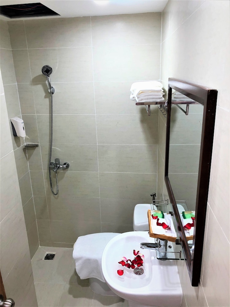 the mars hotel saigon airport