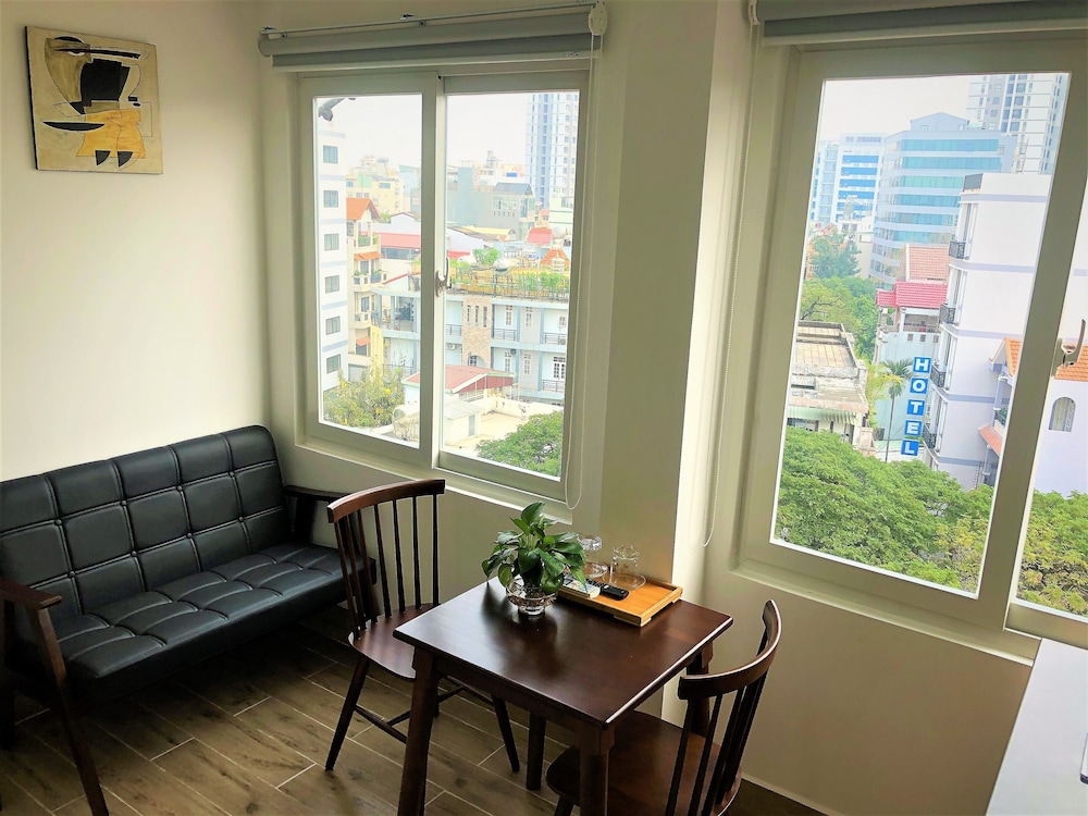 the mars hotel saigon airport