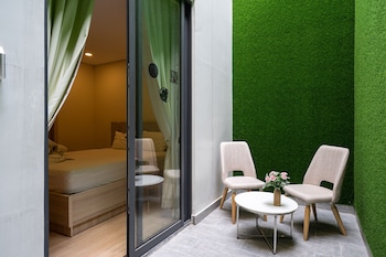 luxy park hotel and apartments notre dame