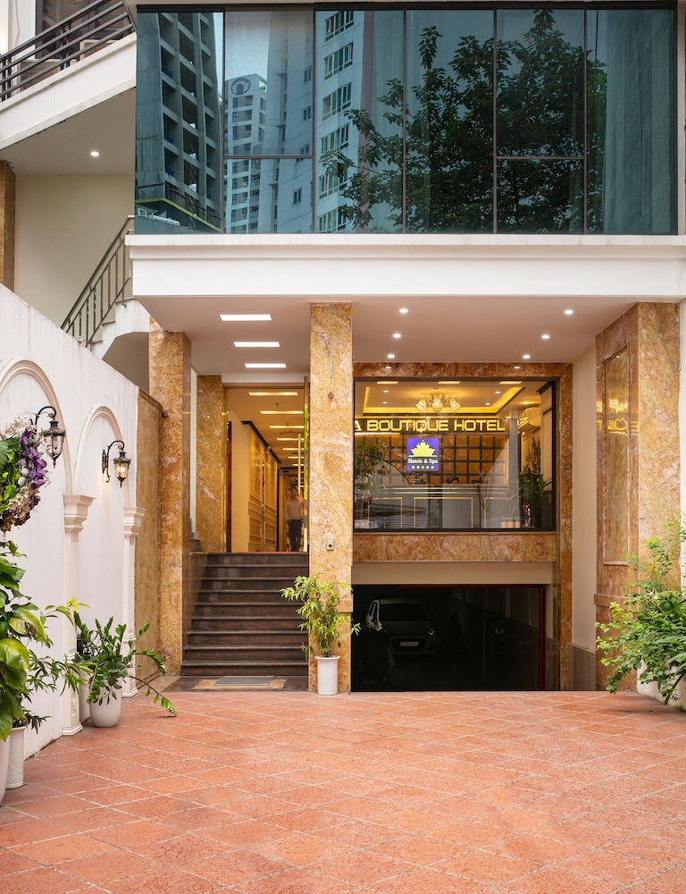 mia hotel
