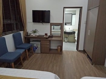 nhat ly hotel