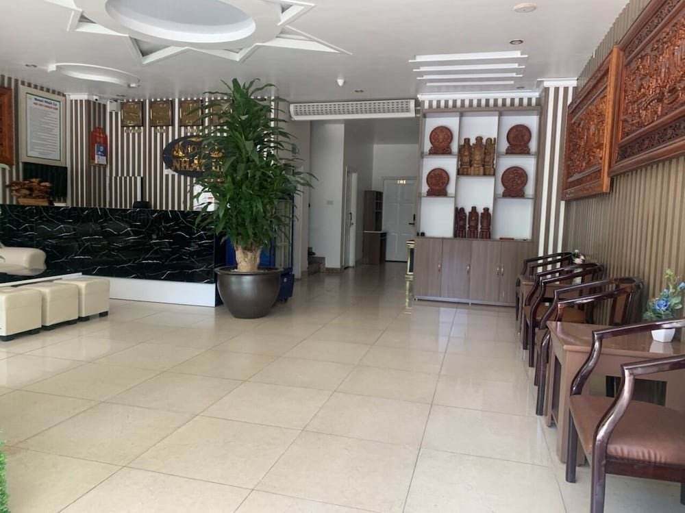nhat ly hotel