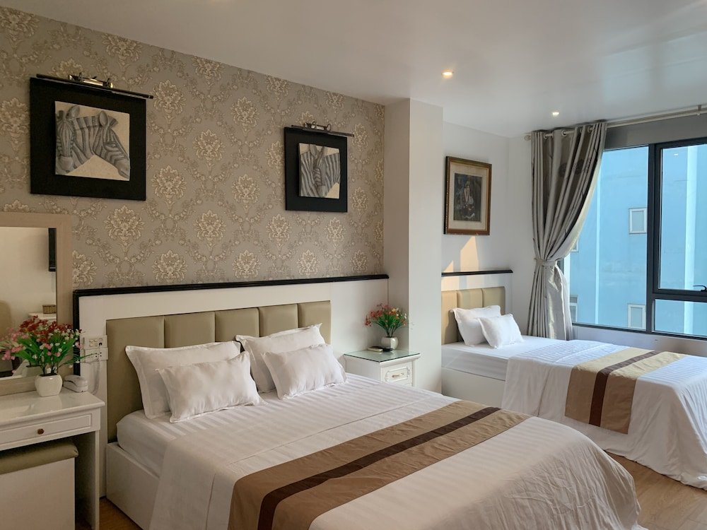 nhat ly hotel