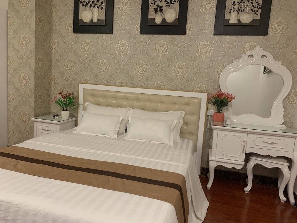 nhat ly hotel
