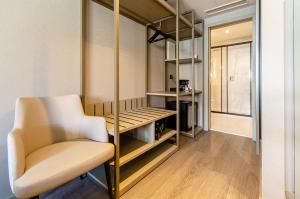 omid saldanha hotel