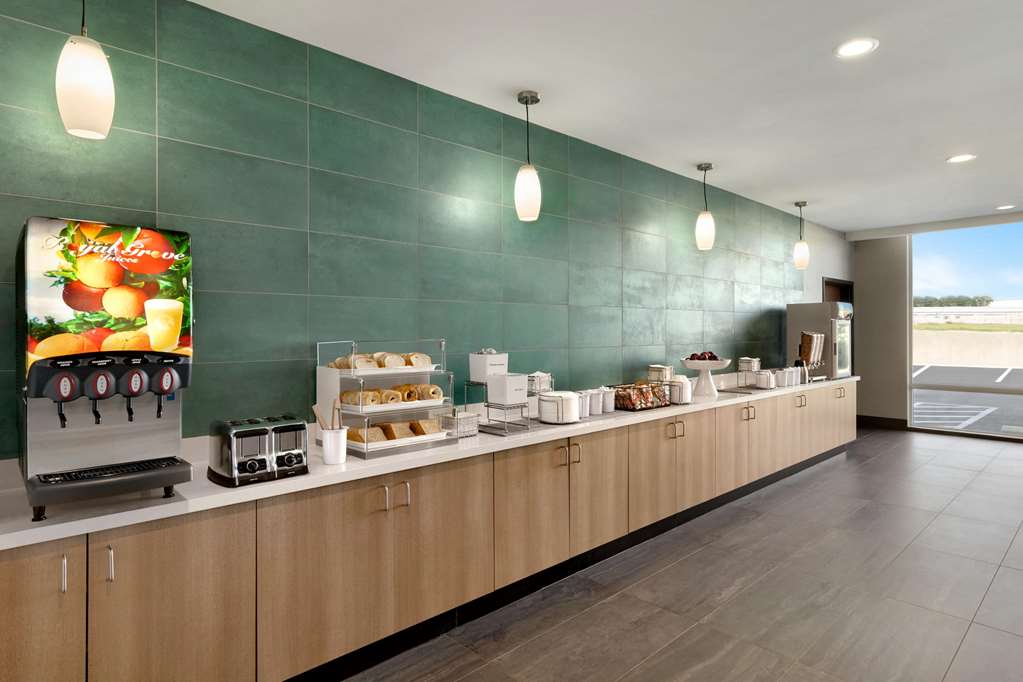 la quinta inn and suites by wyndham san antonio seaworld lafb