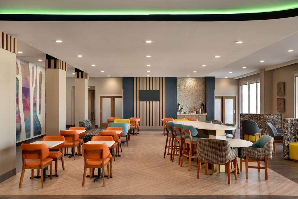 la quinta inn and suites by wyndham san antonio seaworld lafb
