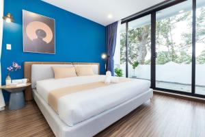 cozrum smart first target hotel