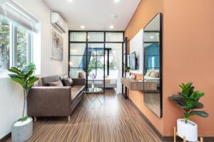 cozrum smart first target hotel