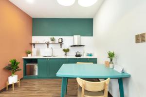 cozrum smart first target hotel