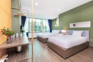 cozrum smart first target hotel