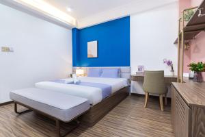 cozrum smart first target hotel