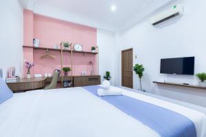 cozrum smart first target hotel