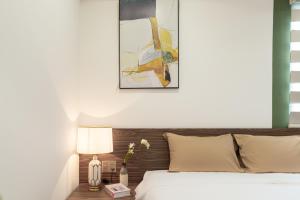 cozrum smart first target hotel