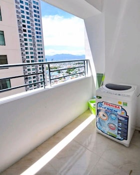 hqh sea view apartment