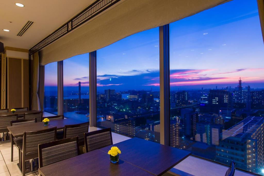 the qube hotel chiba