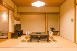 the qube hotel chiba