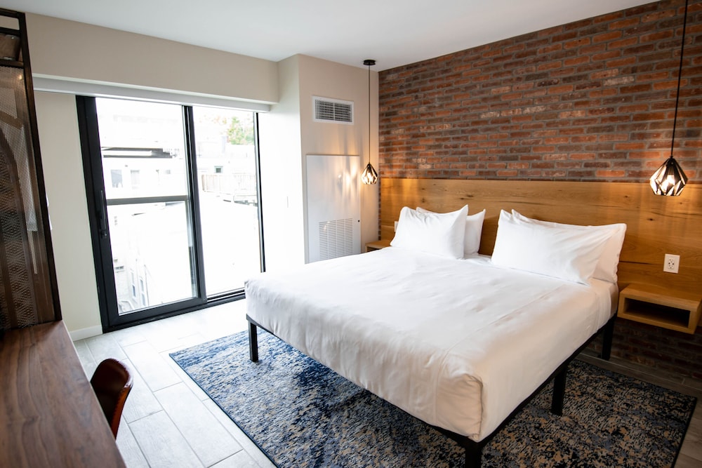 the maj hotel