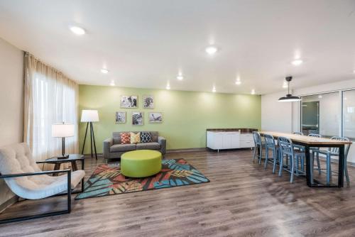 woodspring suites tucson south