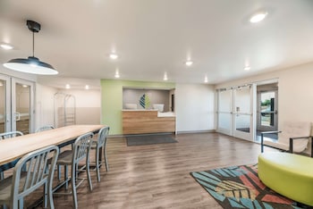 woodspring suites tucson south