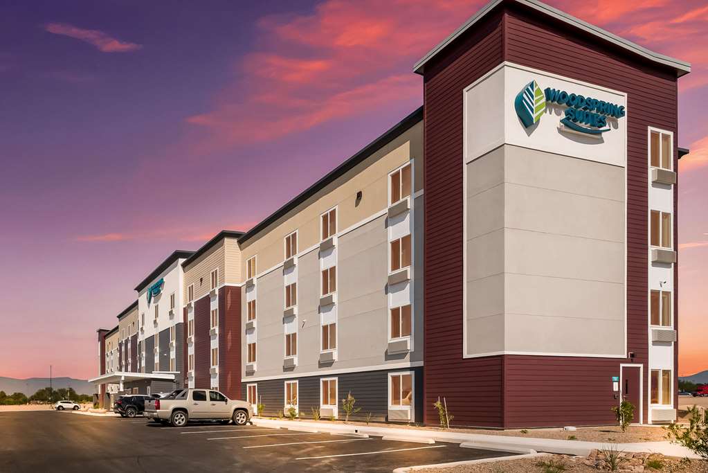 woodspring suites tucson south