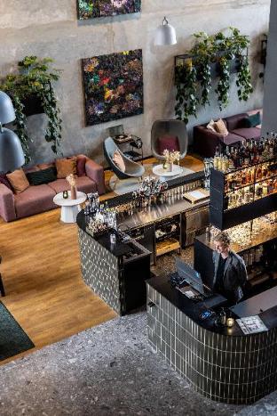 peak 12 hotel