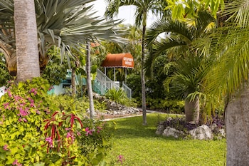 Gulf View Waterfront Resort,,2 star