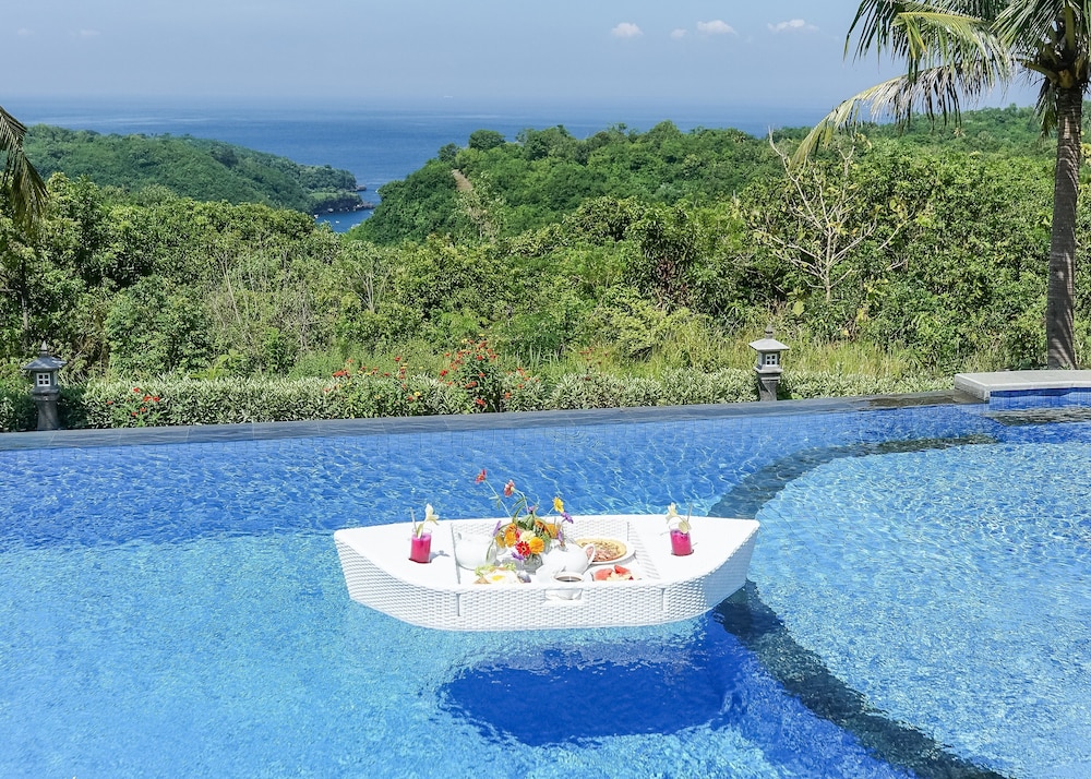 penida sunset ocean view bungalows