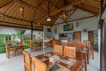 penida sunset ocean view bungalows