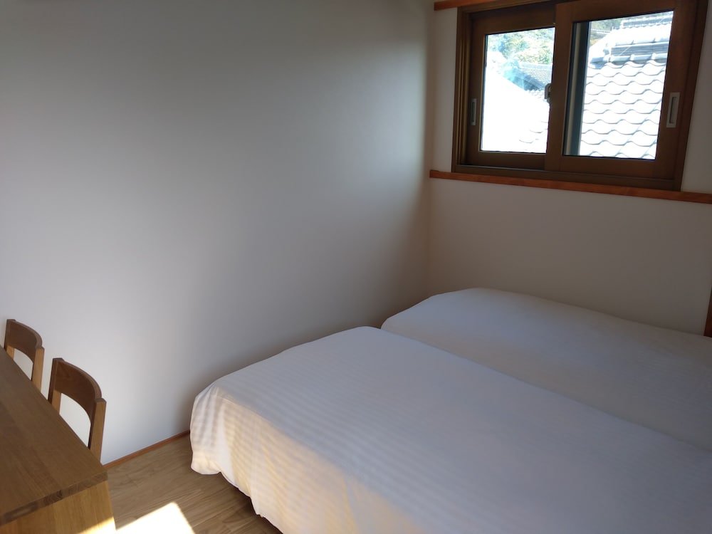 quaint house naoshima