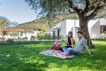 oleeva garda living