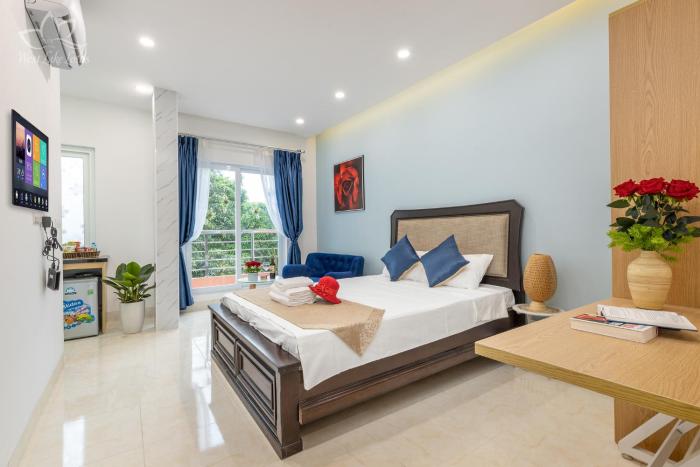 the lake view west lake lotus