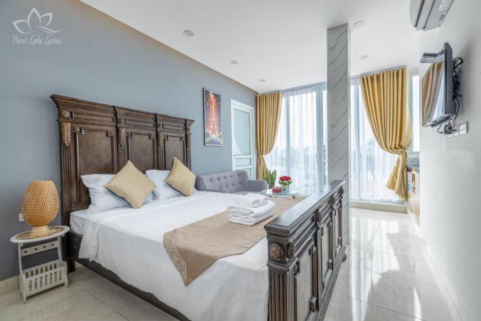 the lake view west lake lotus