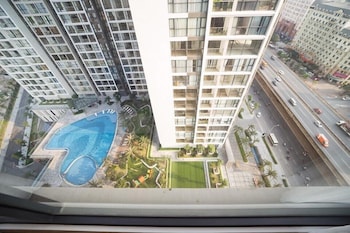 bom homes vinhomes skylake serviced apartment