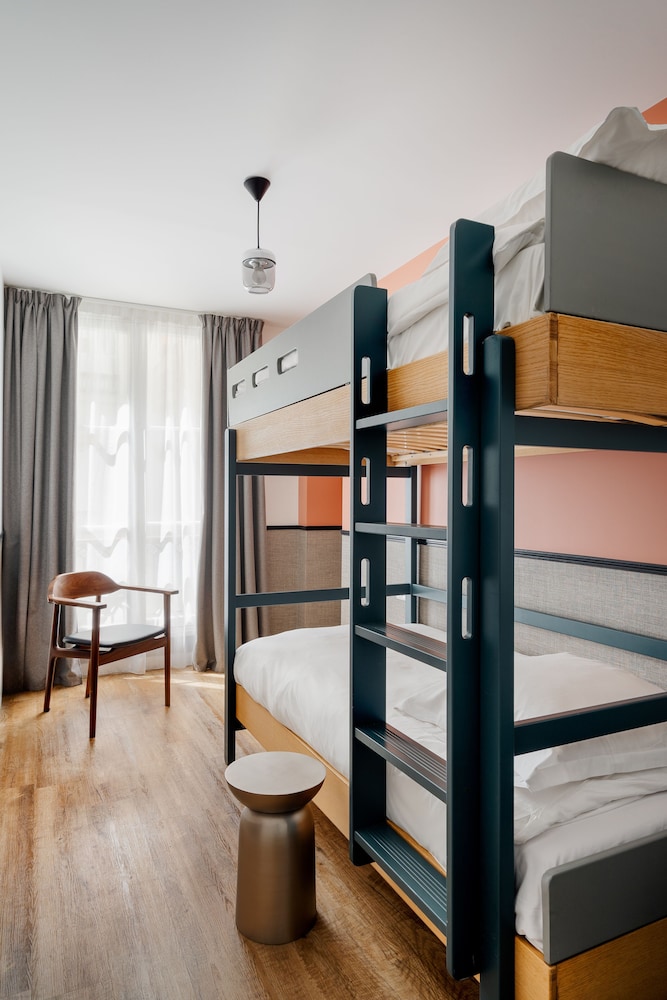 edgar suites saint lazare amsterdam
