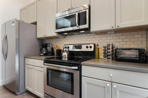 roami at bourbon place