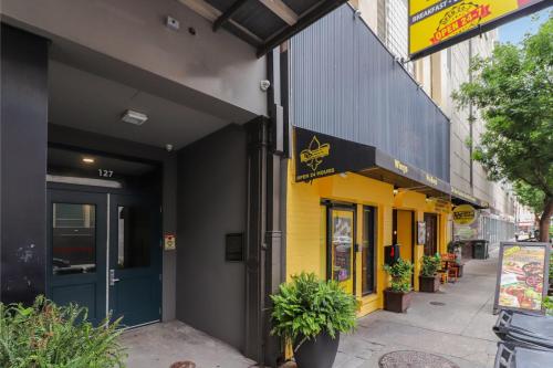 roami at bourbon place