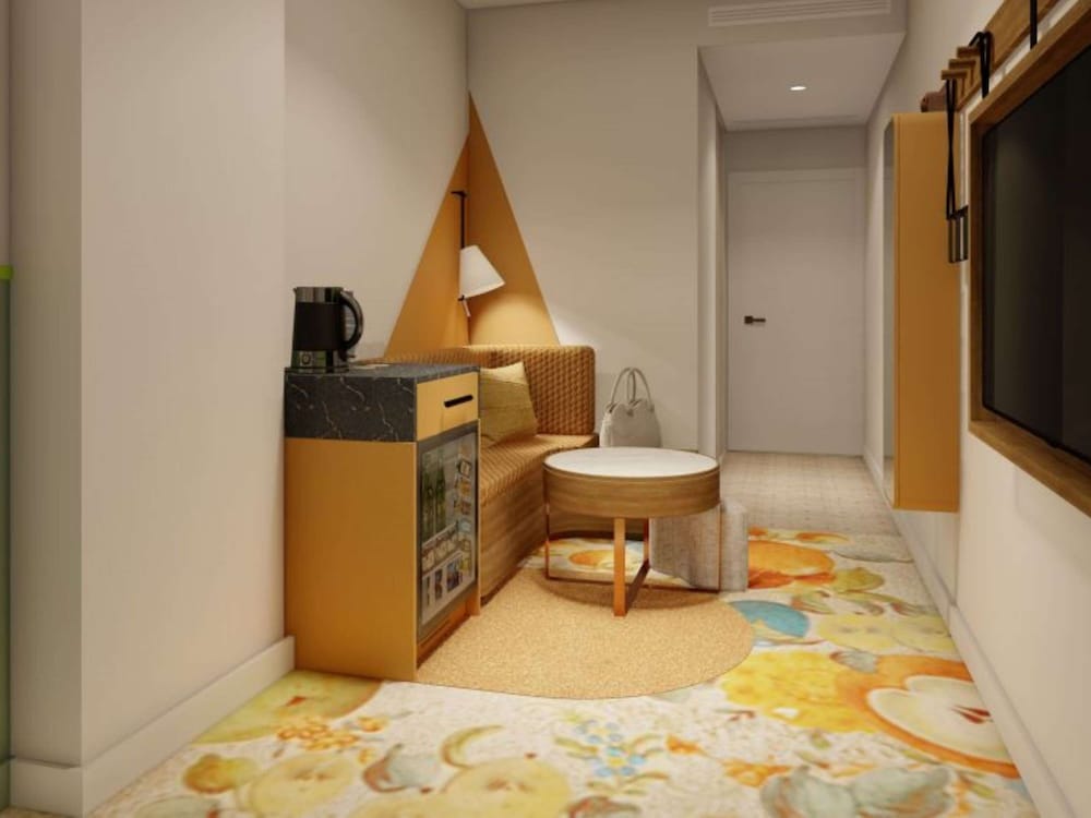 the clarence hotel sydney